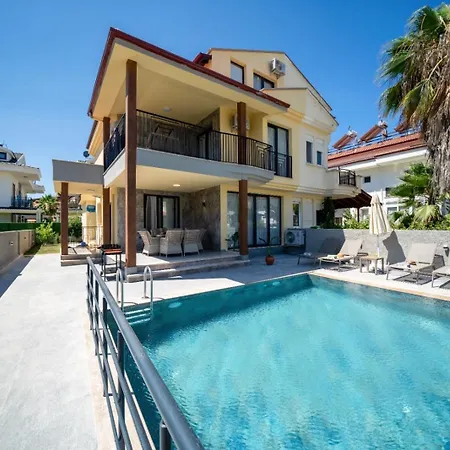 Sorrento Villa *